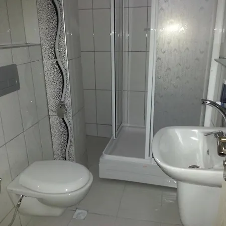 Mustafa Pensionat 3*