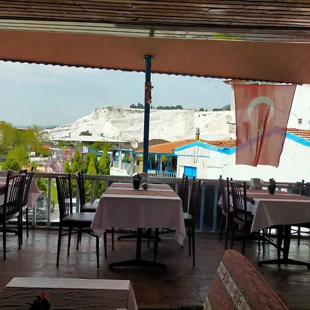 Mustafa باموكاليه