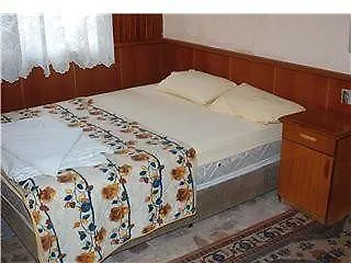 Pensión Mustafa 3*